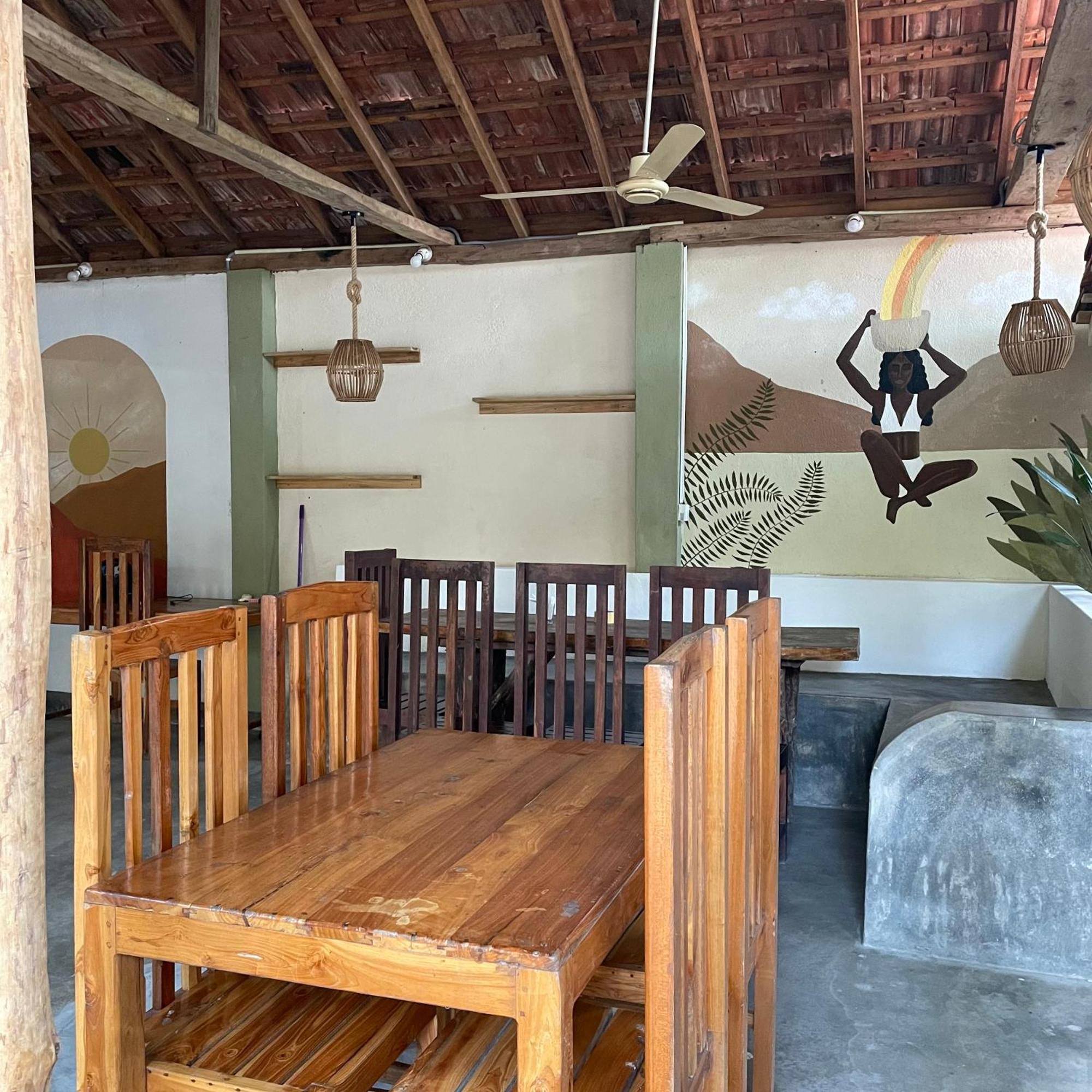 Agra Arugambay Hostel Аругам Бей Екстериор снимка