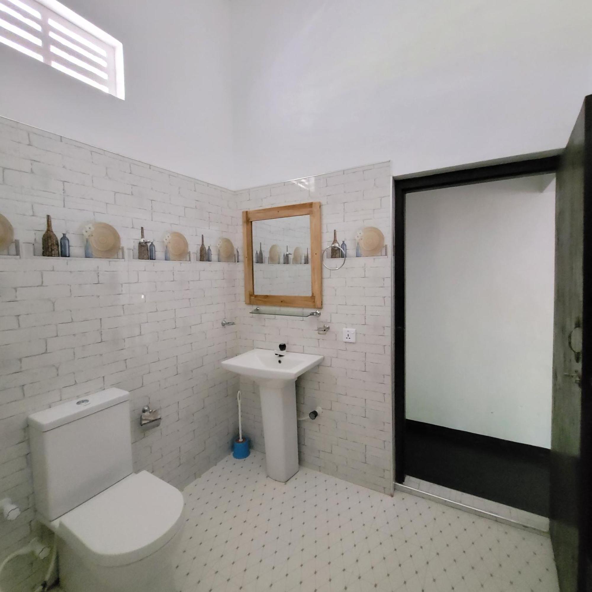 Agra Arugambay Hostel Аругам Бей Екстериор снимка