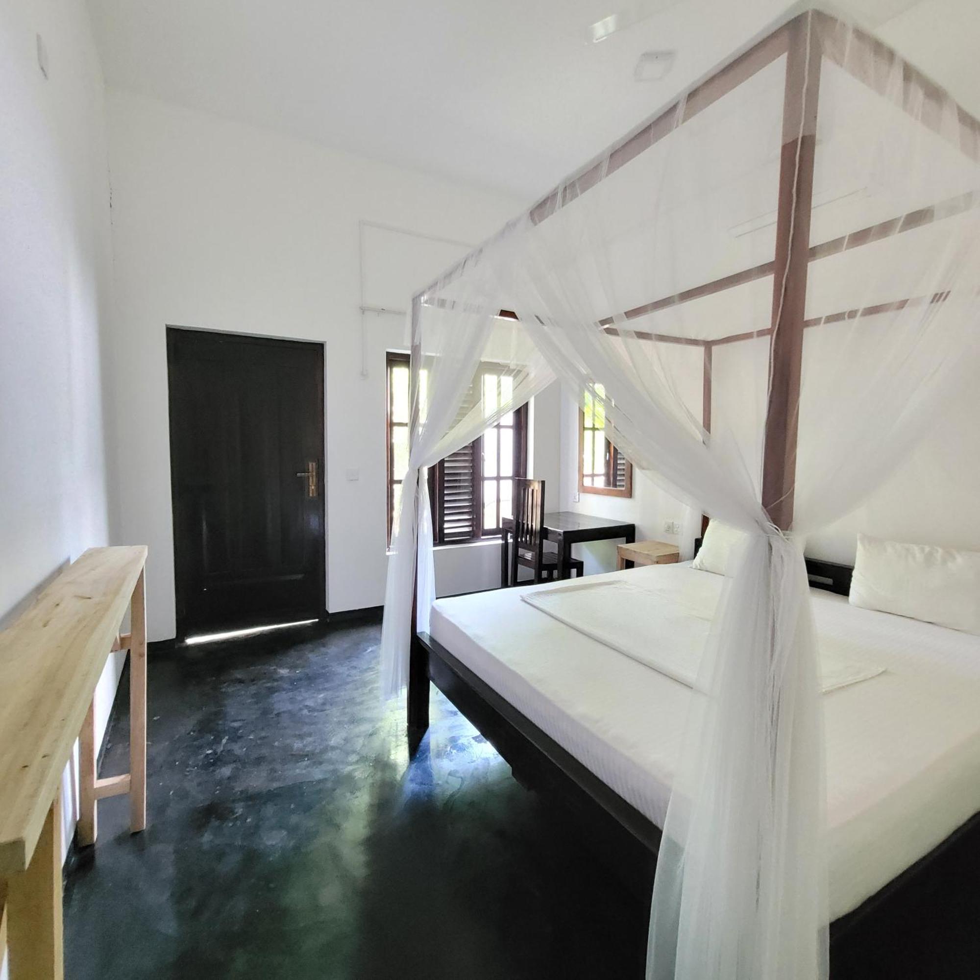 Agra Arugambay Hostel Аругам Бей Екстериор снимка