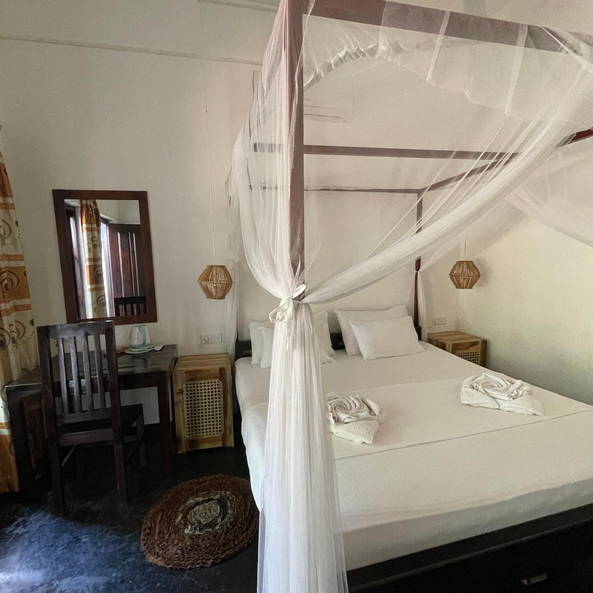 Agra Arugambay Hostel Аругам Бей Екстериор снимка